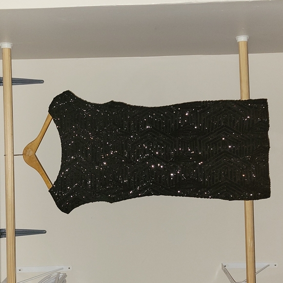 Pattern Sequin Dress - Picture 3 of 3